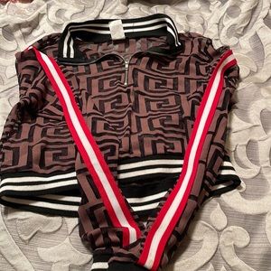 Long sleeve crop top